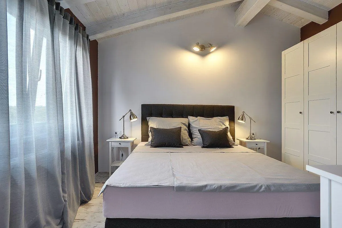 Villa Desire 0*, Svetvincenat